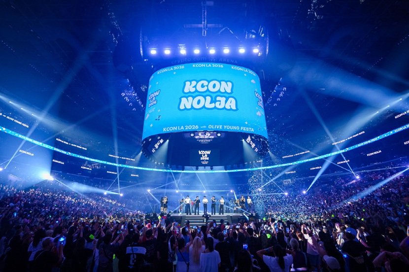 presscenter_cjenm_kconla_260817_01.jpg